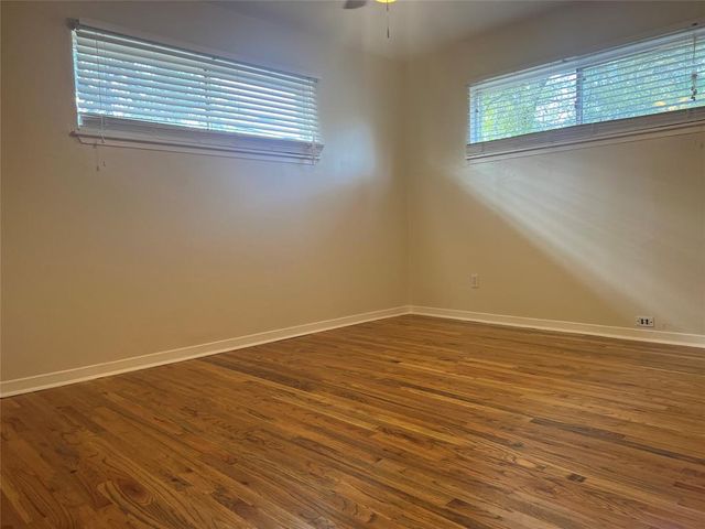 907 Possum Trot ST B, Austin, TX 78703