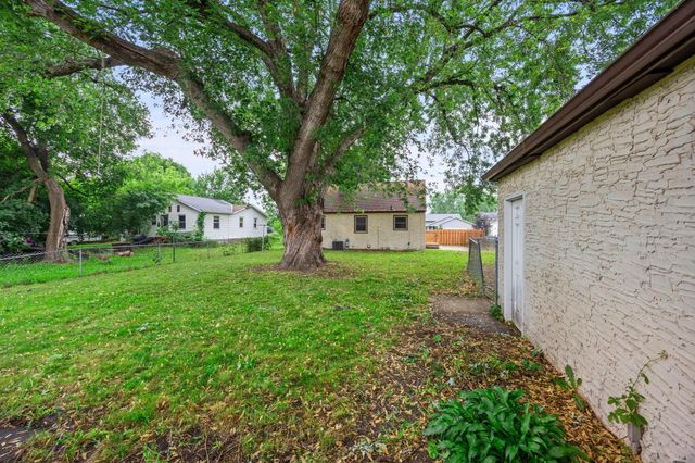 577 38th Avenue NE, Columbia Heights, MN 55421