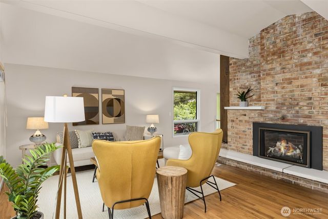 8805 SE 39th Street, Mercer Island, WA 98040
