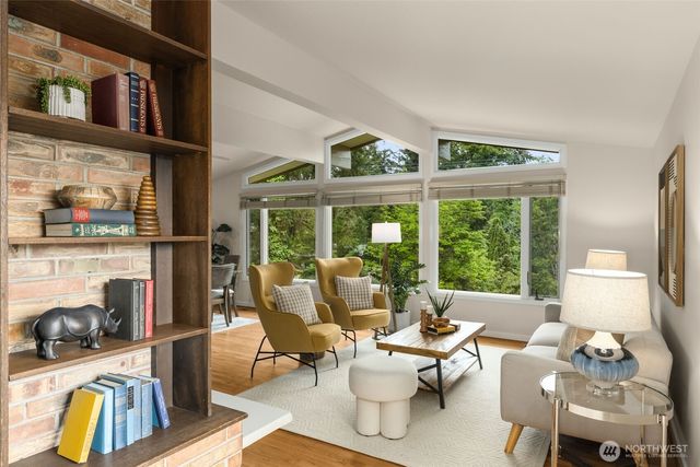 8805 SE 39th Street, Mercer Island, WA 98040