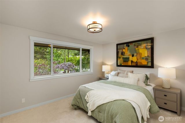 8805 SE 39th Street, Mercer Island, WA 98040