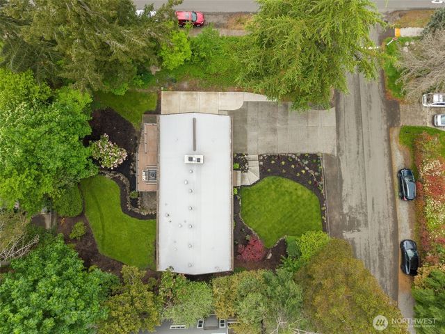 8805 SE 39th Street, Mercer Island, WA 98040