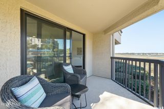 2 Shelter Cove Ln Apt 242, Hilton Head Island, SC 29928