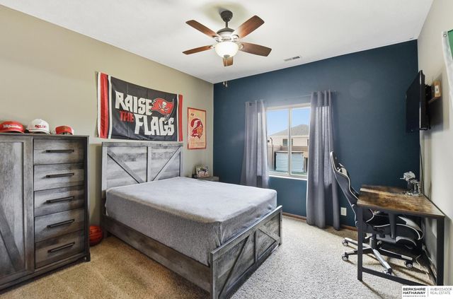 2831 Shadowbrook Drive, Lincoln, NE 68516