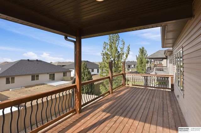 2831 Shadowbrook Drive, Lincoln, NE 68516