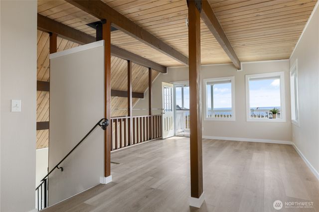 238 Keystone Avenue, Coupeville, WA 98239