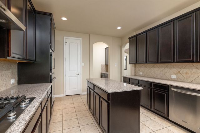 1736 Hickory Chase Circle, Keller, TX 76248