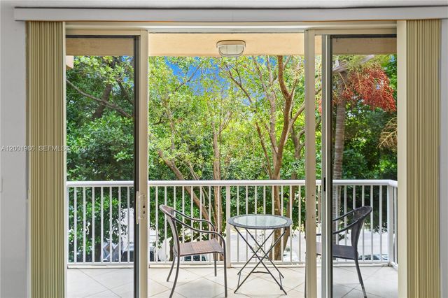 519 E Sheridan St 3062, Dania Beach, FL 33004