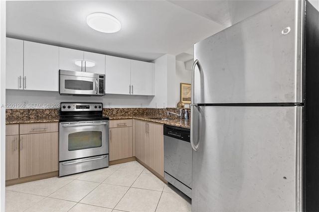 519 E Sheridan St 3062, Dania Beach, FL 33004