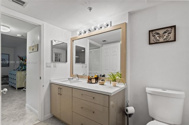 519 E Sheridan St 3062, Dania Beach, FL 33004