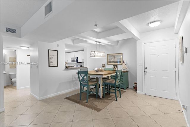 519 E Sheridan St 3062, Dania Beach, FL 33004