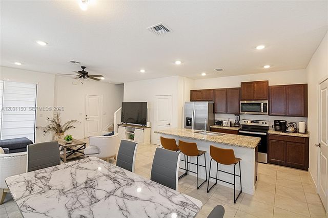 511 NW 17th St 511, Fort Lauderdale, FL 33311