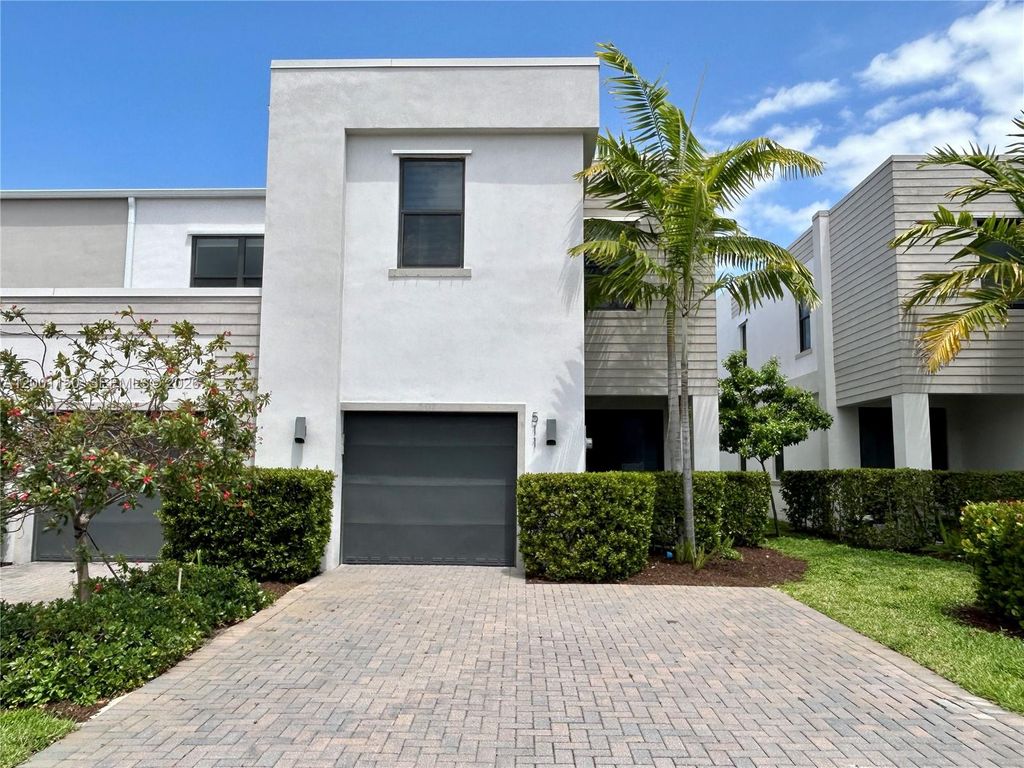 511 NW 17th St 511, Fort Lauderdale, FL 33311
