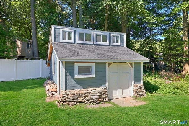 238 Sylvan Valley Road, Orange, CT 06477