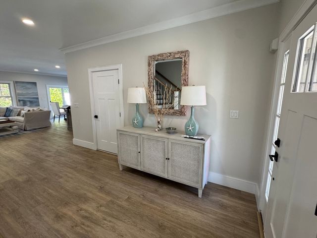 4 Josiah Path, Falmouth, MA 02540