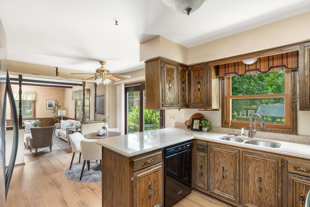 S64W12622 Tennyson LANE, Muskego, WI 53150