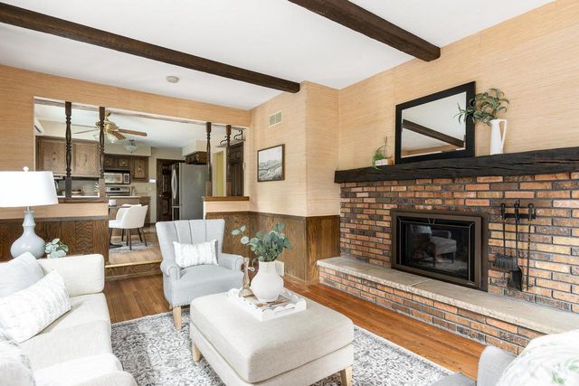 S64W12622 Tennyson LANE, Muskego, WI 53150