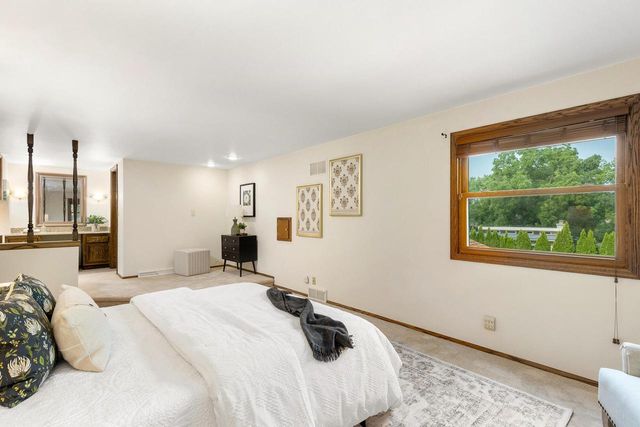 S64W12622 Tennyson LANE, Muskego, WI 53150