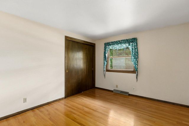 S64W12622 Tennyson LANE, Muskego, WI 53150