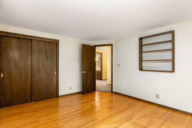 S64W12622 Tennyson LANE, Muskego, WI 53150
