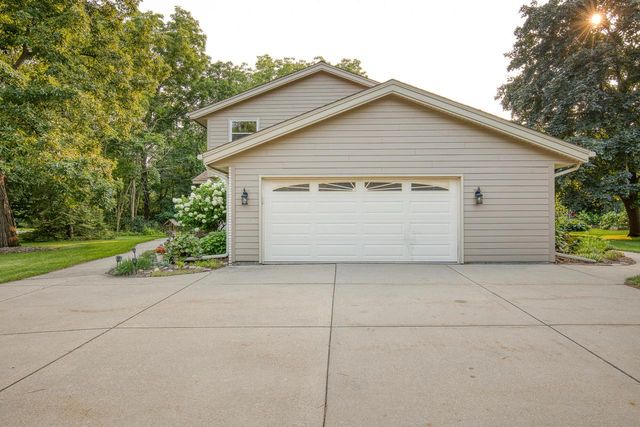 S64W12622 Tennyson LANE, Muskego, WI 53150