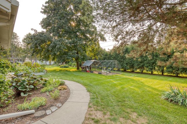 S64W12622 Tennyson LANE, Muskego, WI 53150