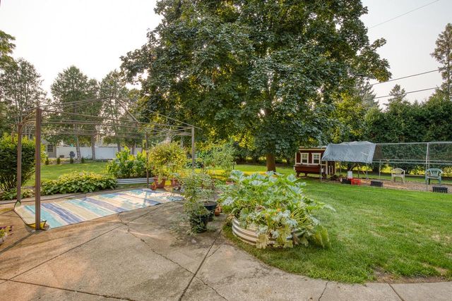 S64W12622 Tennyson LANE, Muskego, WI 53150