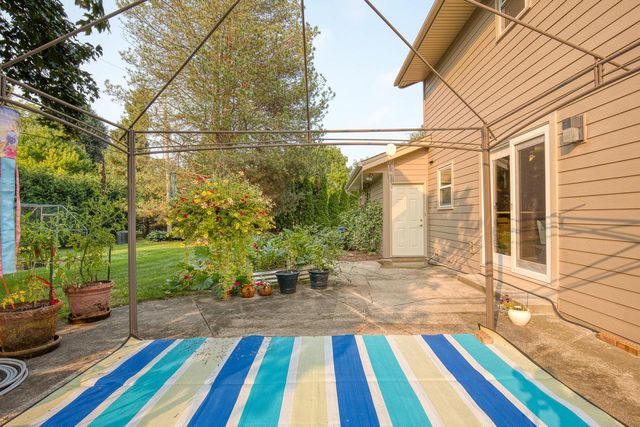 S64W12622 Tennyson LANE, Muskego, WI 53150
