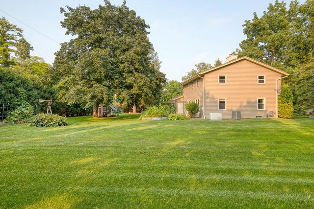 S64W12622 Tennyson LANE, Muskego, WI 53150