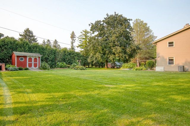 S64W12622 Tennyson LANE, Muskego, WI 53150