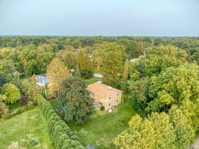 S64W12622 Tennyson LANE, Muskego, WI 53150