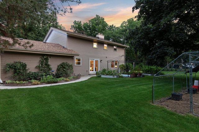 S64W12622 Tennyson LANE, Muskego, WI 53150