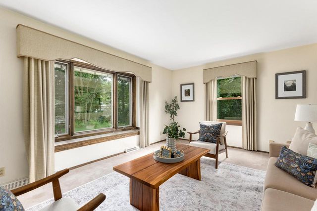S64W12622 Tennyson LANE, Muskego, WI 53150