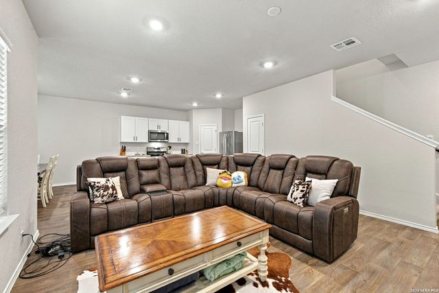 10503 Pinova, San Antonio, TX 78252