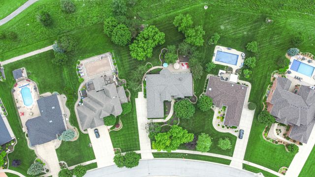 1626 Truchard Court, Crown Point, IN 46307
