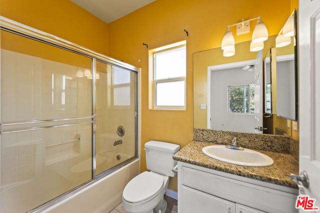 12375 Osborne Place 13, Pacoima (los Angeles), CA 91331