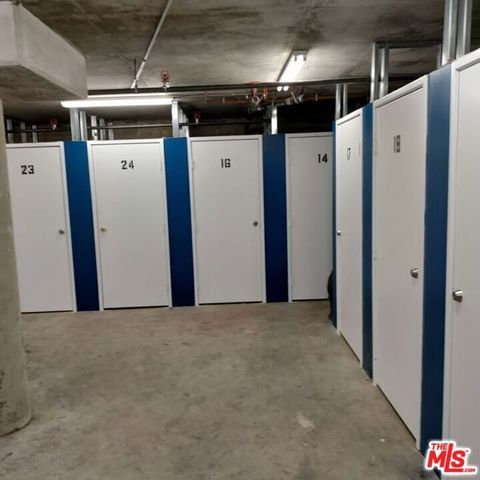 12375 Osborne Place 13, Pacoima (los Angeles), CA 91331