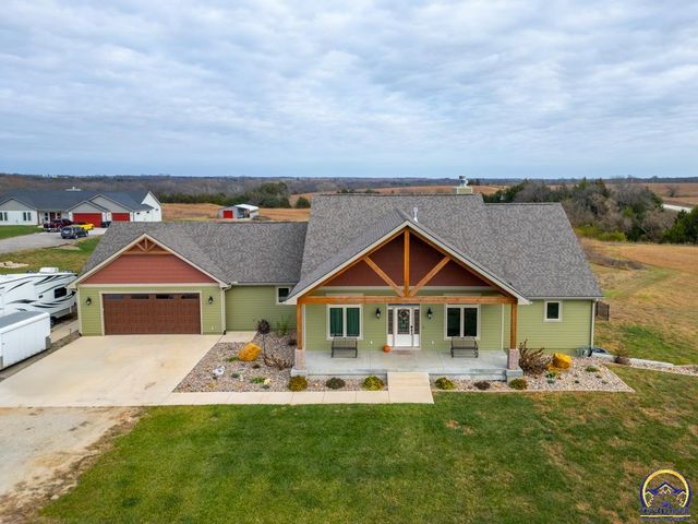 7630 SE Berryton RD, Berryton, KS 66409