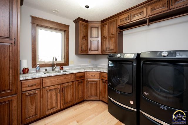 7630 SE Berryton RD, Berryton, KS 66409