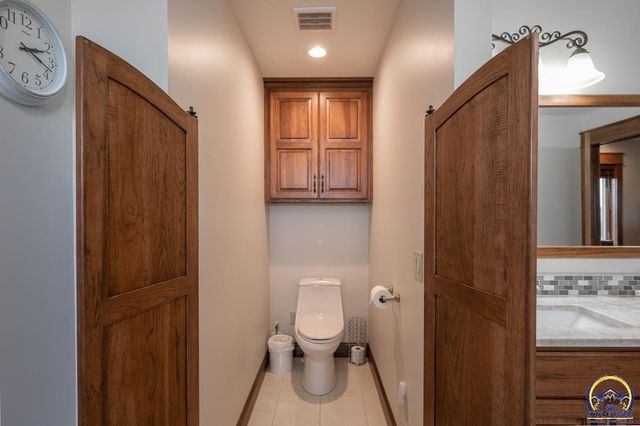 7630 SE Berryton RD, Berryton, KS 66409