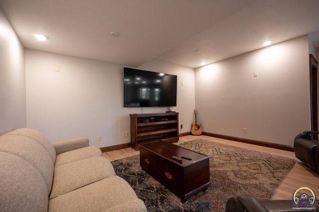 7630 SE Berryton RD, Berryton, KS 66409