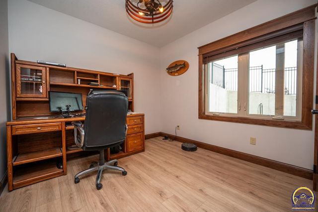 7630 SE Berryton RD, Berryton, KS 66409