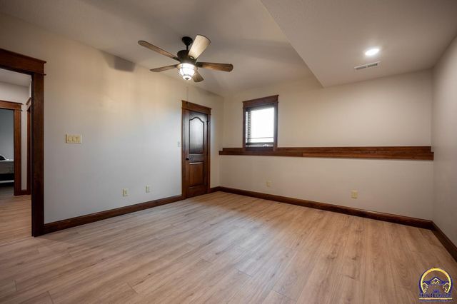 7630 SE Berryton RD, Berryton, KS 66409