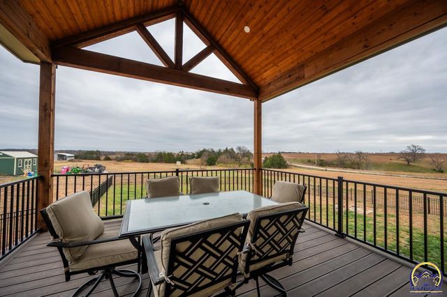 7630 SE Berryton RD, Berryton, KS 66409