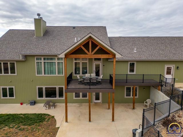 7630 SE Berryton RD, Berryton, KS 66409