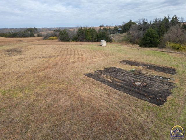 7630 SE Berryton RD, Berryton, KS 66409