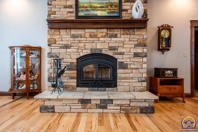 7630 SE Berryton RD, Berryton, KS 66409