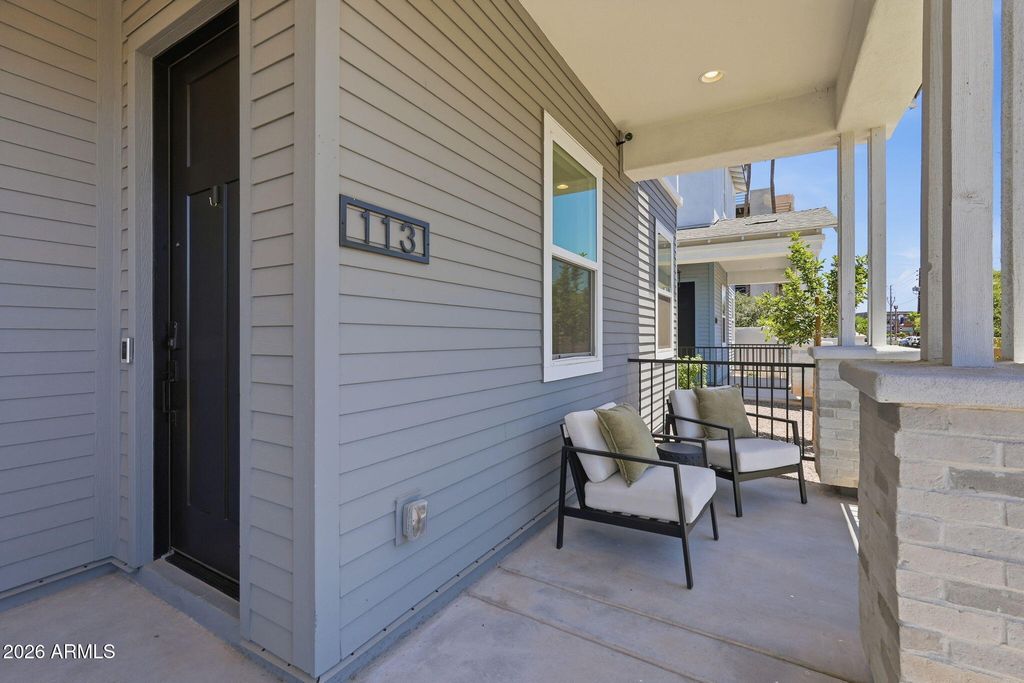 109 W WILLO Court, Phoenix, AZ 85003 — photo 3