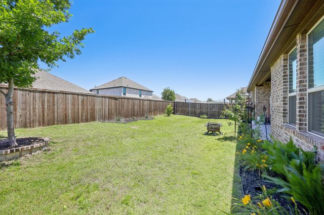 1816 Dunstan Drive, Fort Worth, TX 76052