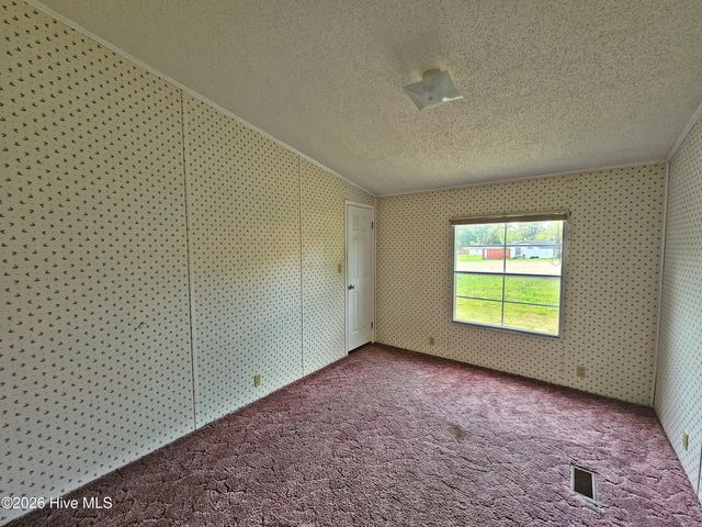 608 Old Whiteville Road, Lumberton, NC 28358